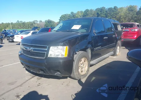 2007 Chevrolet Suburban 1500 Ls z USA, uszkodzony, nr VIN 1GNFC16087R260383